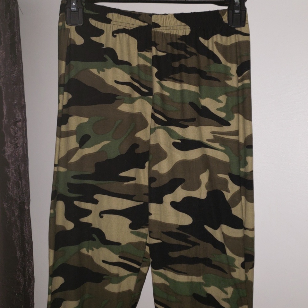 OS camo leggings